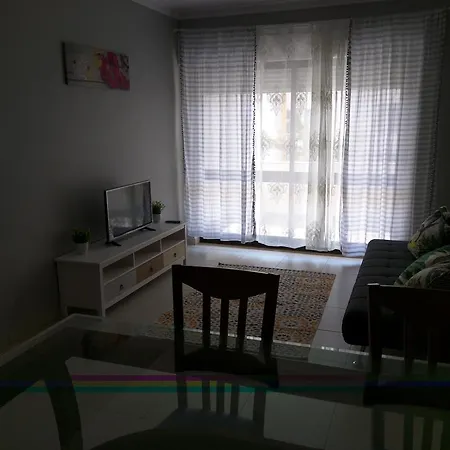 Zen - Two Bed In Apartment *
